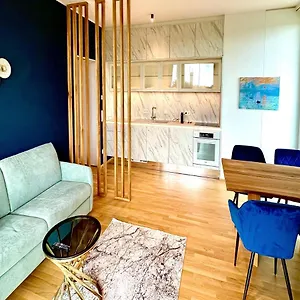 Kaiser Lodge by AlpenLuxus mit Rooftop Pool&Tiefgaragenstellplatz Apartment