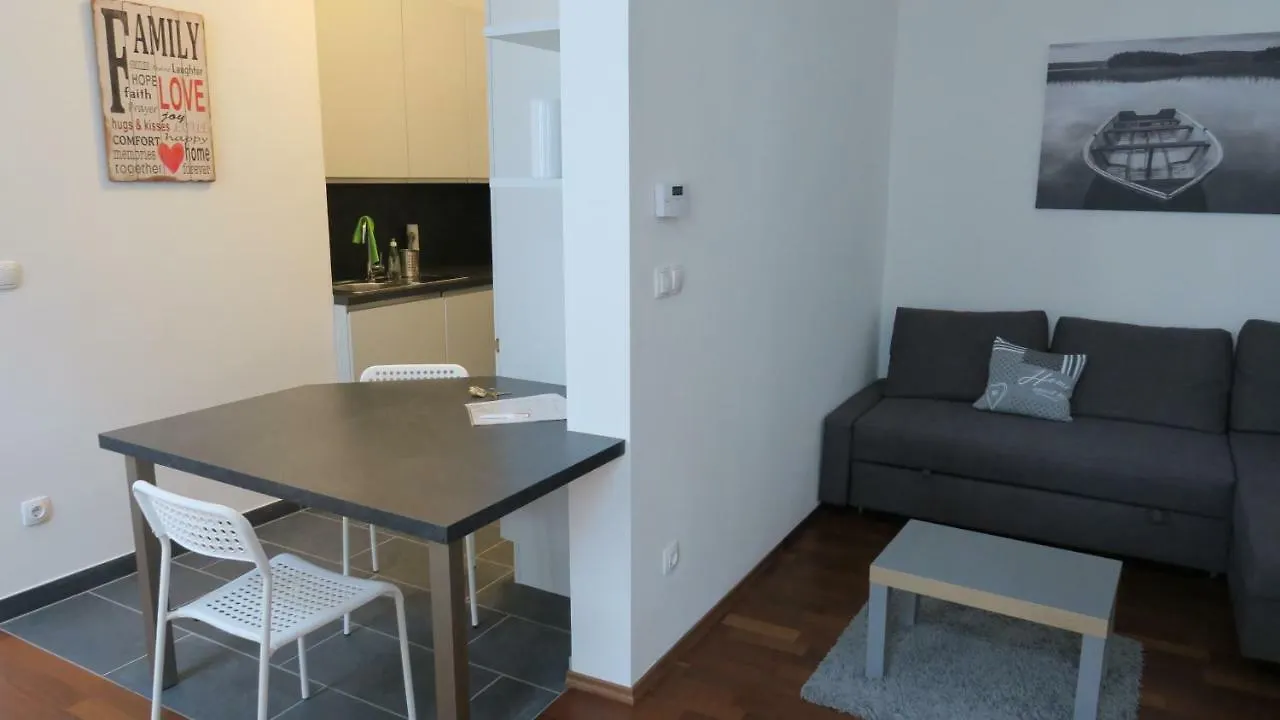 2 Zimmer Wohnung contacts